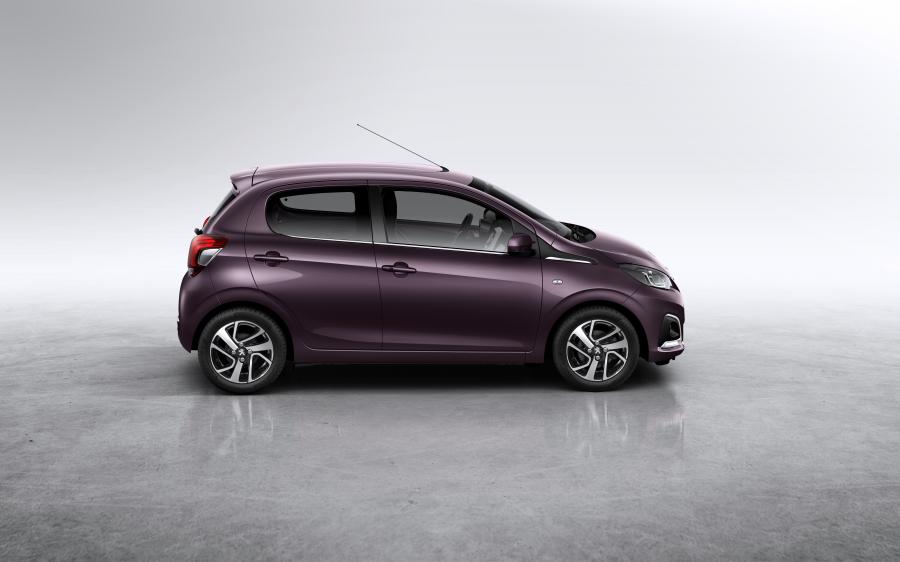  Peugeot 108 5-Door 2014 года  (фото 13 из 33)